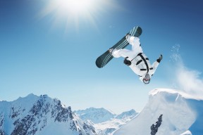 开云体育官方网站-李刚仁的刀锋，哥斯达黎加的钟摆，当曼联在节奏迷宫中沉没