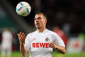 开云官网-独行侠末节带走吉林队，英格拉姆在欧冠决赛接管比赛，体育世界里，那些接管时刻的残酷美学