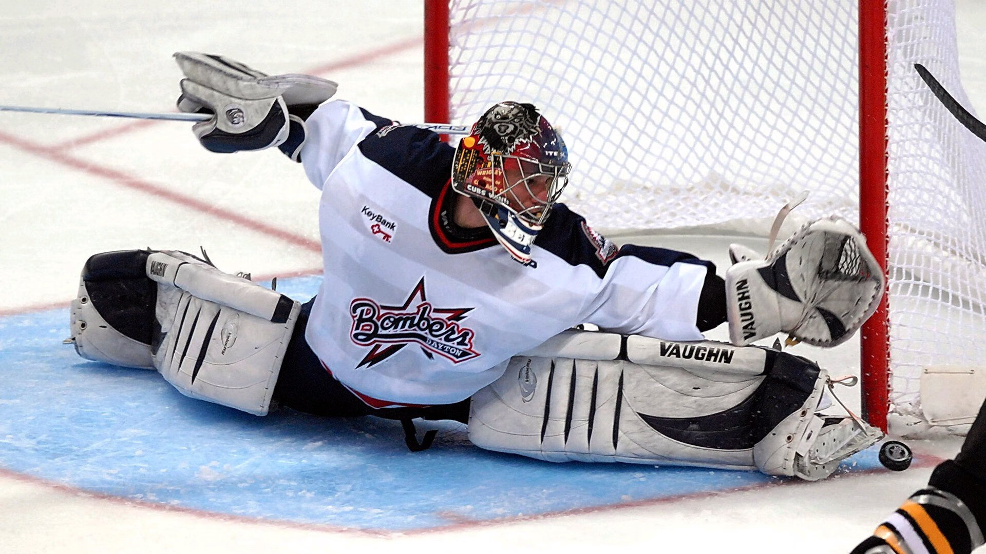 利拉德爆发,辽宁队强势拿下猛龙