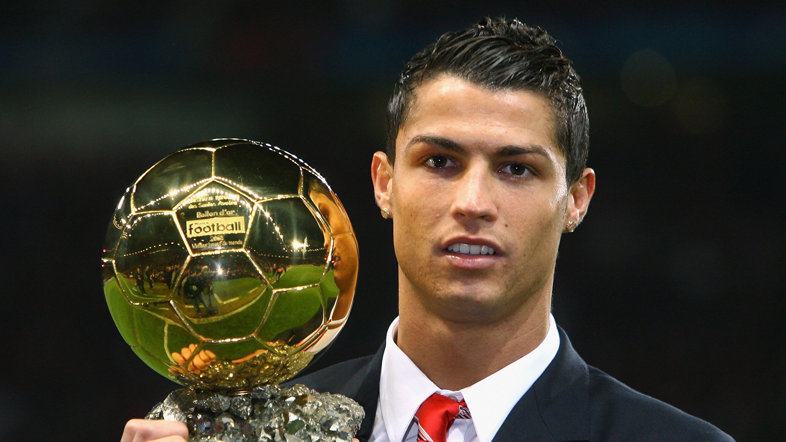 京多安，从伊斯坦布尔到雷克雅未克，一个移民之子的季后赛宣言